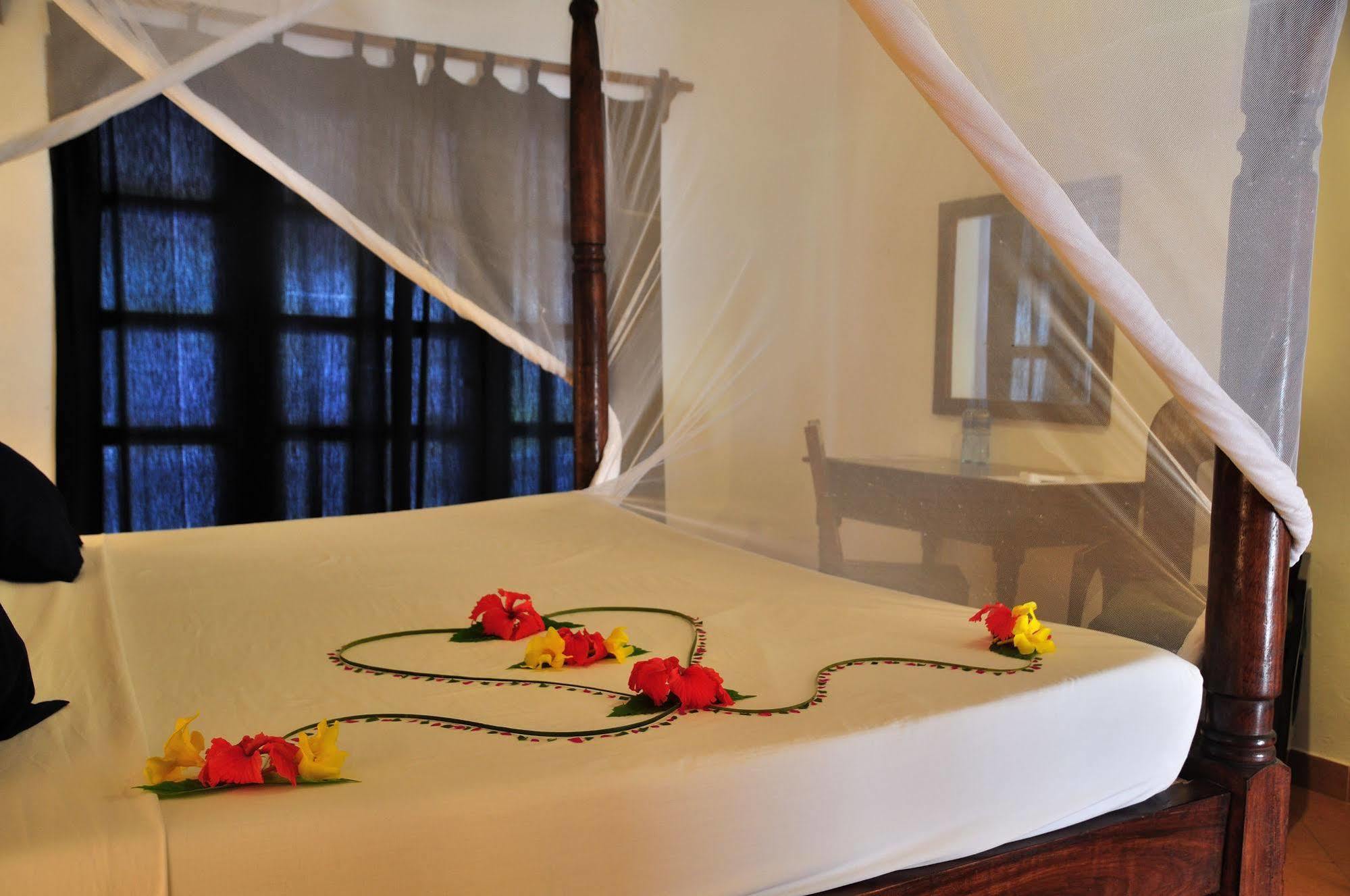Barracuda Inn Resort Ватаму Екстериор снимка