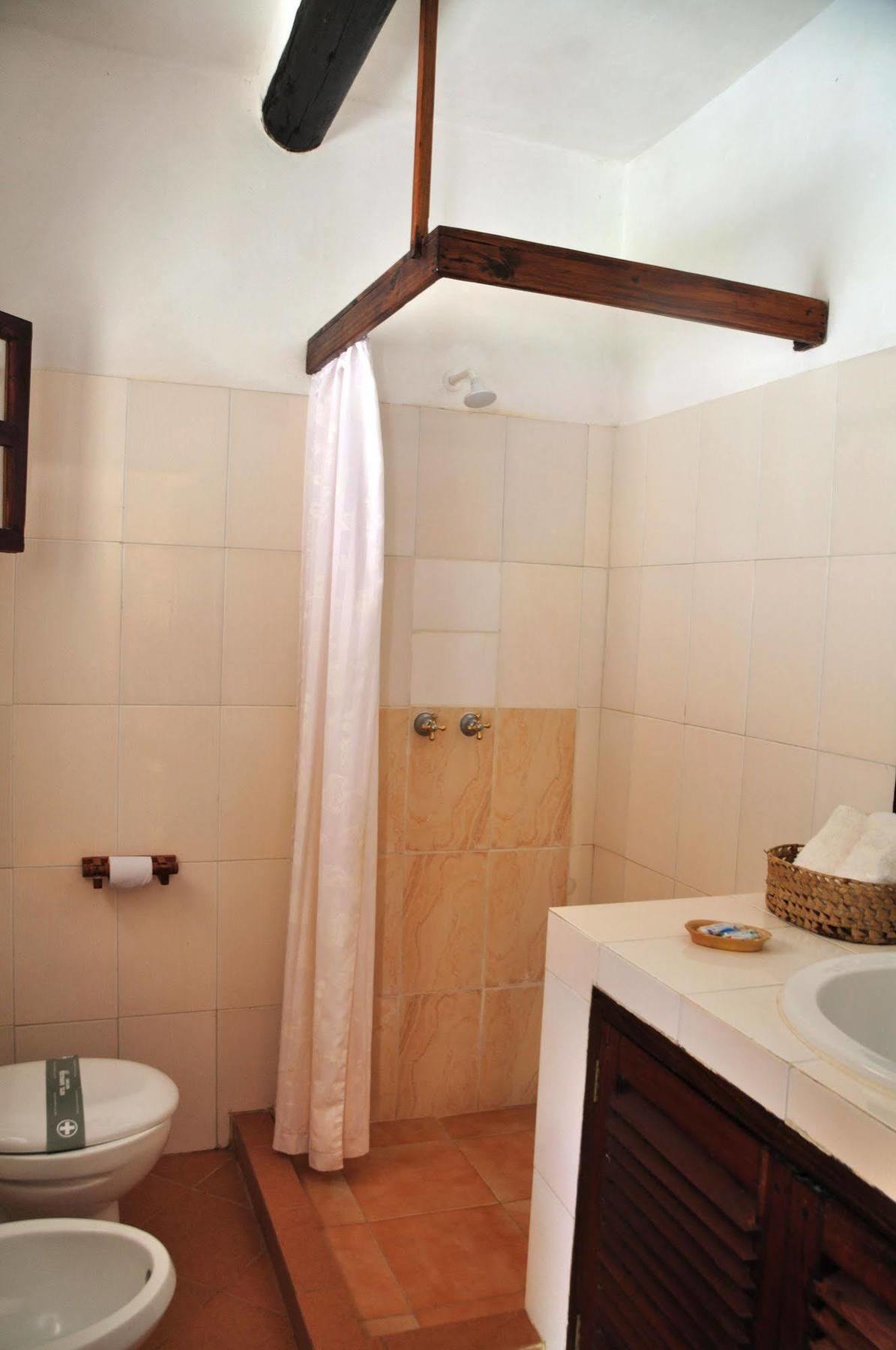 Barracuda Inn Resort Ватаму Екстериор снимка