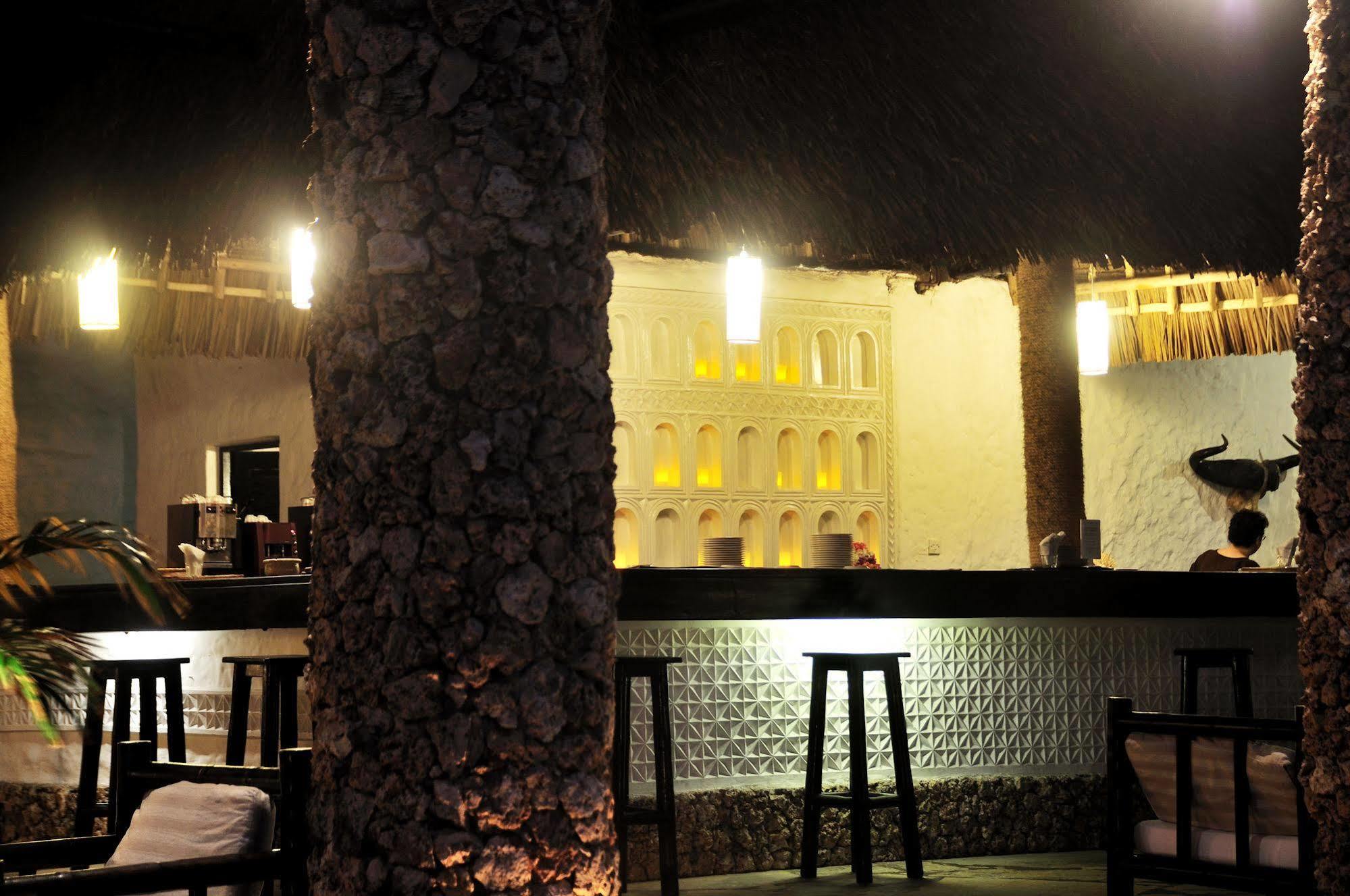Barracuda Inn Resort Ватаму Екстериор снимка